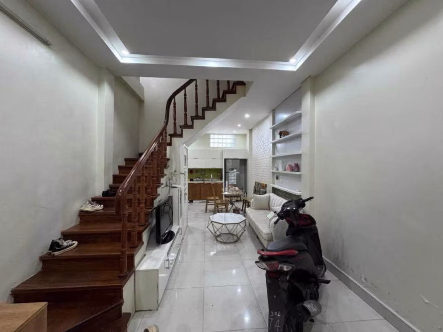 Bán nhà mặt ngõ 68 Xuân Thủy, Cầu Giấy, ô tô đỗ cửa, 5 tầng